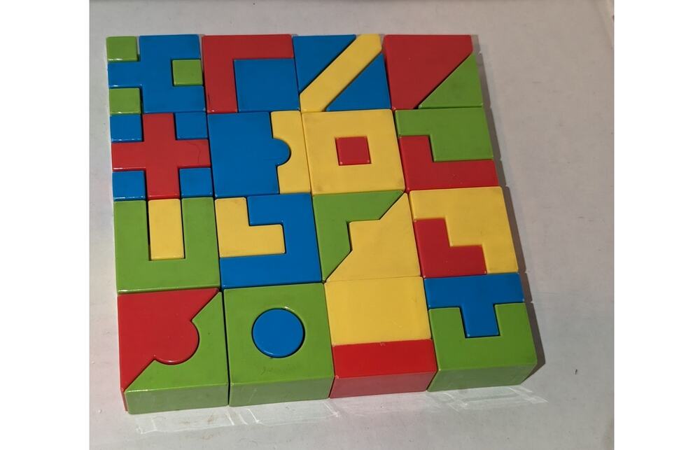 Vintage 1975 Lakeside Superfection Game Complete Set 16 Replacement Blocks 32 pc